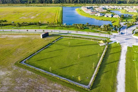 View/Area - 16412 Millenium Ct, The Acreage, FL 33470 photo 23 of 38