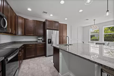 Kitchen - 16412 Millenium Ct, The Acreage, FL 33470 photo 5 of 6