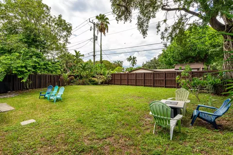 5631 Freedom St, Hollywood, FL 33021