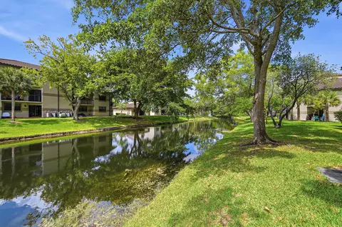 9938 Nob Hill Ln #9938, Sunrise, FL 33351