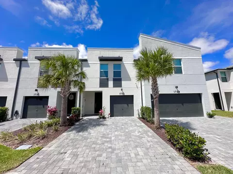 1733 Lindley St, West Palm Beach, FL 33407