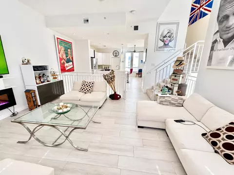 711 SE 16th Ct, Fort Lauderdale, FL 33316