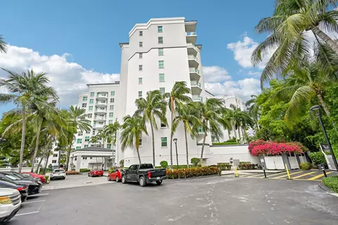 550 SE Mizner Blvd #B206, Boca Raton, FL 33432