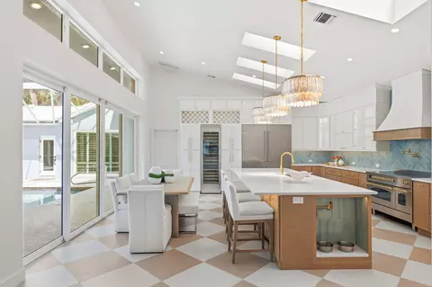 Kitchen - 17104 Crossgate Dr, Jupiter, FL 33477 photo 2 of 10