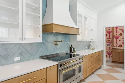 Kitchen - 17104 Crossgate Dr, Jupiter, FL 33477 photo 10 of 10