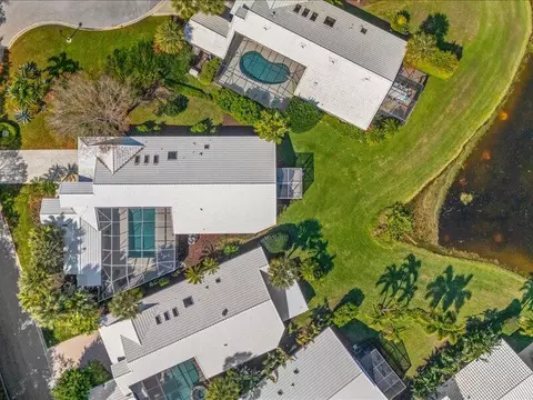 View/Area - 17104 Crossgate Dr, Jupiter, FL 33477 photo 4 of 11