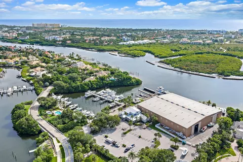 View/Area - 17104 Crossgate Dr, Jupiter, FL 33477 photo 10 of 11