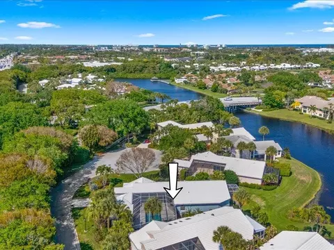 View/Area - 17104 Crossgate Dr, Jupiter, FL 33477 photo 1 of 11