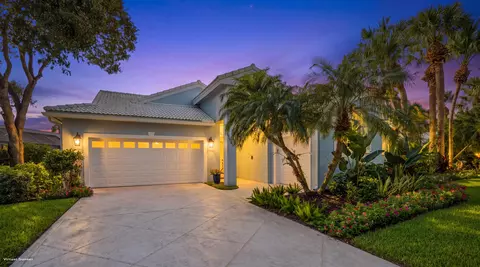 Exterior - 17104 Crossgate Dr, Jupiter, FL 33477 photo 4 of 5
