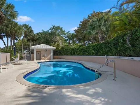 Exterior - 17104 Crossgate Dr, Jupiter, FL 33477 photo 5 of 5