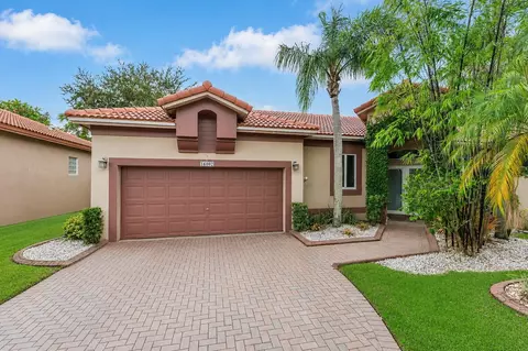 16007 Opal Creek Dr, Weston, FL 33331