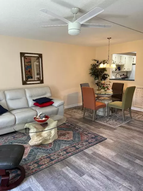 Dining - 5403 SE Miles Grant Rd #H108, Stuart, FL 34997 photo 3 of 3