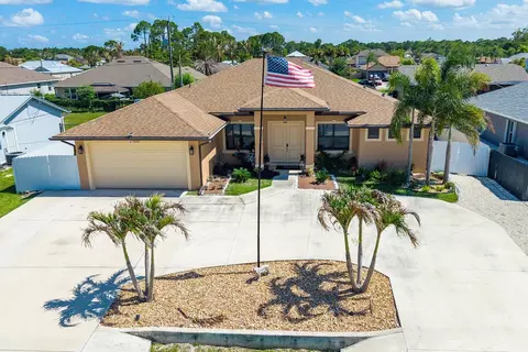 1890 SW Penrose Ave, Port Saint Lucie, FL 34953