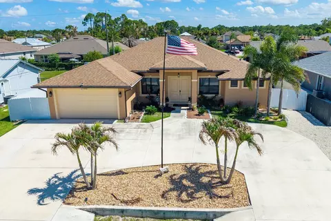 1890 SW Penrose Ave, Port Saint Lucie, FL 34953