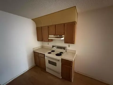 Kitchen - 1127 E Seminole Ave #22B, Jupiter, FL 33477 photo 2 of 2