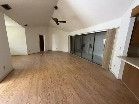 Living - 1127 E Seminole Ave #22B, Jupiter, FL 33477 photo 1 of 5