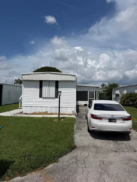 5251 SW 22nd Ave, Fort Lauderdale, FL 33312