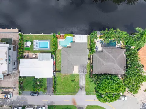2933 NE 1st Ave, Wilton Manors, FL 33334