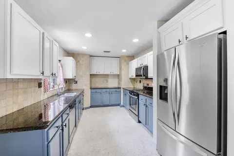2933 NE 1st Ave, Wilton Manors, FL 33334