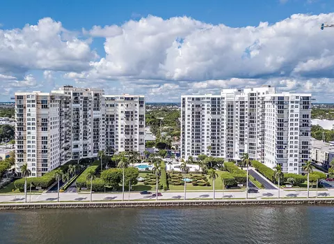 1801 S Flagler Dr #104, West Palm Beach, FL 33401
