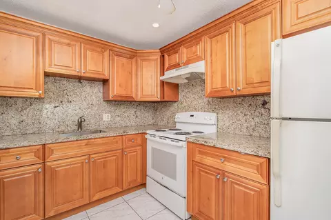 1330 NW 43rd Ave #202, Lauderhill, FL 33313
