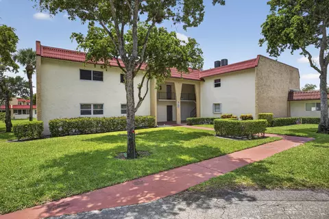 355 Lake Frances Dr, West Palm Beach, FL 33411
