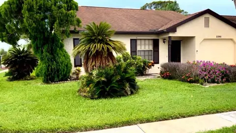 2290 SE Breckenridge Cir, Port Saint Lucie, FL 34952