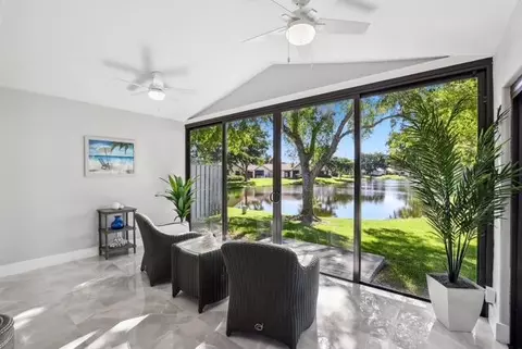 4847 Boxwood Cir, Boynton Beach, FL 33436