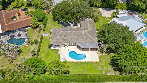 View/Area - 3 SE Loggerhead Ln, Tequesta, FL 33469 photo 3 of 8
