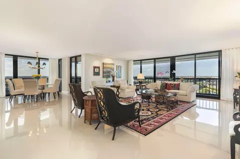 2480 Presidential Way #1901, West Palm Beach, FL 33401
