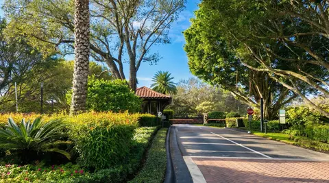 3678 Touch Of Class Ct, Wellington, FL 33414