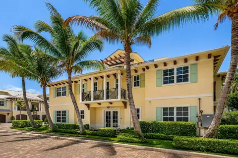 Exterior - 3770 County Line Rd #B5, Tequesta, FL 33469 photo 4 of 13
