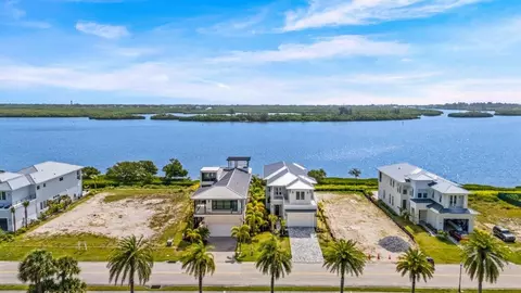 4846 S Harbor Dr, Vero Beach, FL 32967