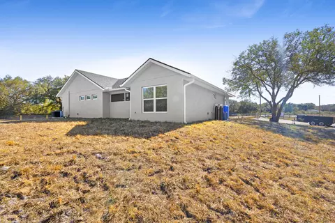 Exterior - 20806 NW 274th St, Okeechobee, FL 34972 photo 9 of 11