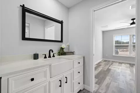 Bath - 20806 NW 274th St, Okeechobee, FL 34972 photo 6 of 7