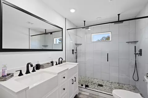 Bath - 20806 NW 274th St, Okeechobee, FL 34972 photo 2 of 7
