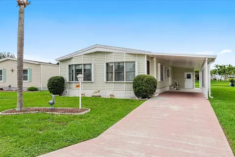 484 Tropical Isles Cir #D-32, Fort Pierce, FL 34982