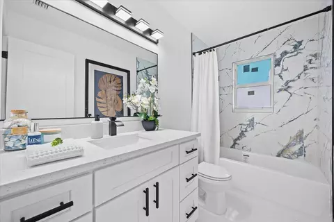 Bath - 48 Wingo St, Tequesta, FL 33469 photo 1 of 3