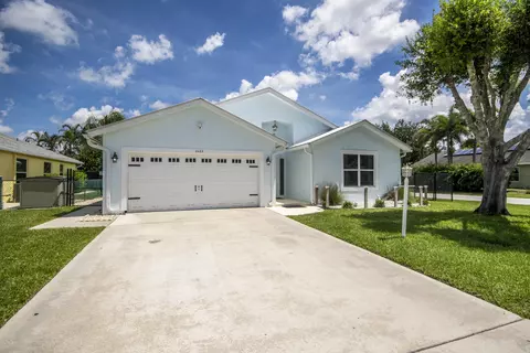 Exterior - 2483 SW Regency Rd, Stuart, FL 34997 photo 10 of 11