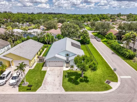 View/Area - 2483 SW Regency Rd, Stuart, FL 34997 photo 2 of 5