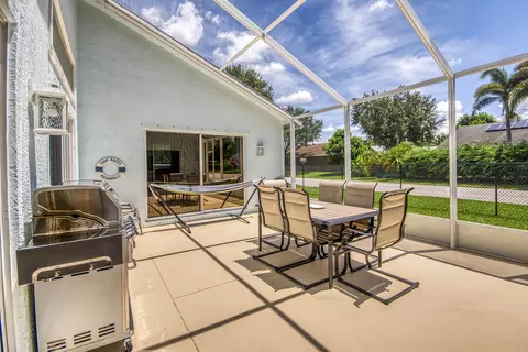 Exterior - 2483 SW Regency Rd, Stuart, FL 34997 photo 3 of 11
