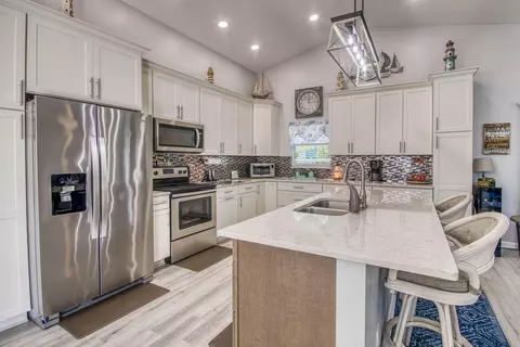 Kitchen - 2483 SW Regency Rd, Stuart, FL 34997 photo 2 of 4