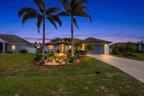 779 SW Hillsboro Cir, Port Saint Lucie, FL 34953