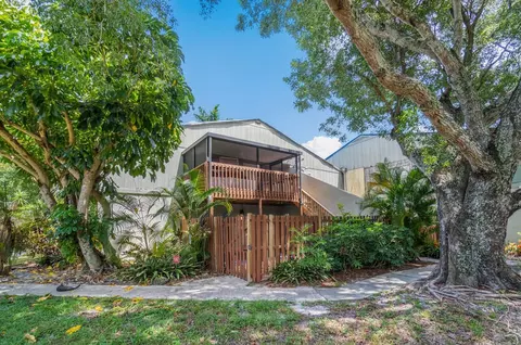 2 Crossings Cir E #E, Boynton Beach, FL 33435