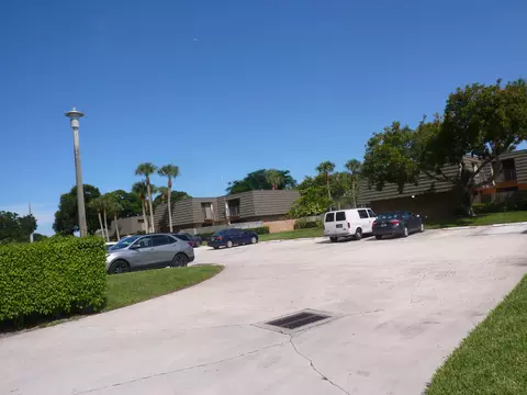 3203 32nd Way, West Palm Beach, FL 33407