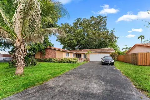 11260 NW 41st St, Coral Springs, FL 33065