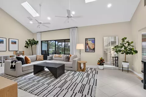23309 Water Cir, Boca Raton, FL 33486