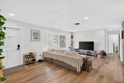 Other - 902 SE Ocean Ave, Stuart, FL 34996 photo 3 of 11