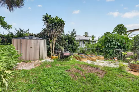 Exterior - 902 SE Ocean Ave, Stuart, FL 34996 photo 16 of 16