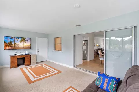 2780 NW 26th Ave, Oakland Park, FL 33311